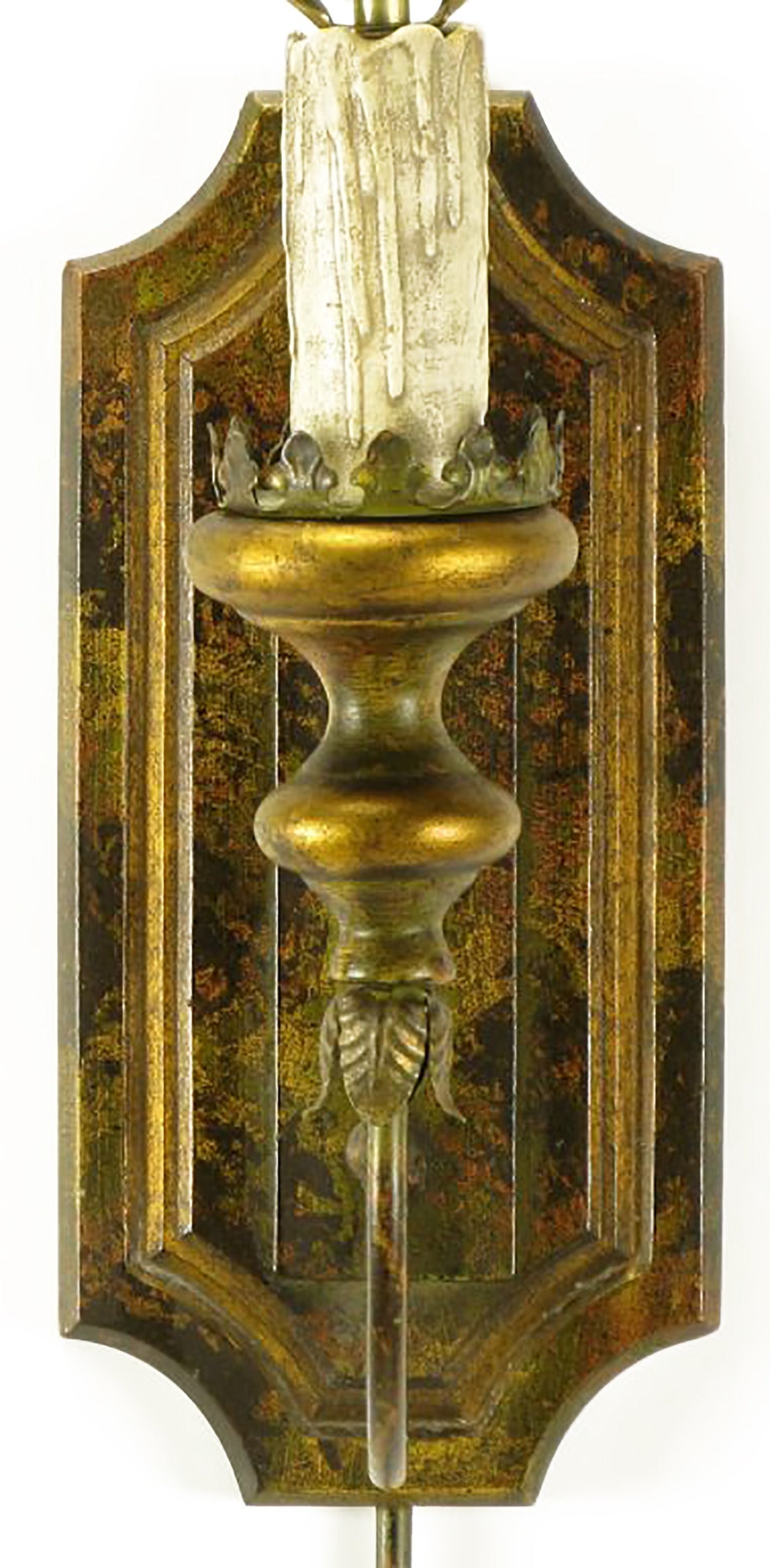 Mid-20th Century Pair of Renaissance Revival Parcel-Gilt Sconces For Sale