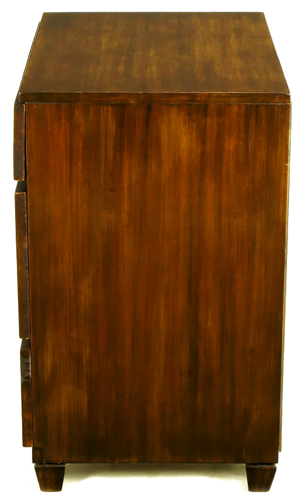 Paar lackierte, glasierte, dunkle Mahagoni-Drei-Schubladen-Kommoden (Mitte des 20. Jahrhunderts) im Angebot