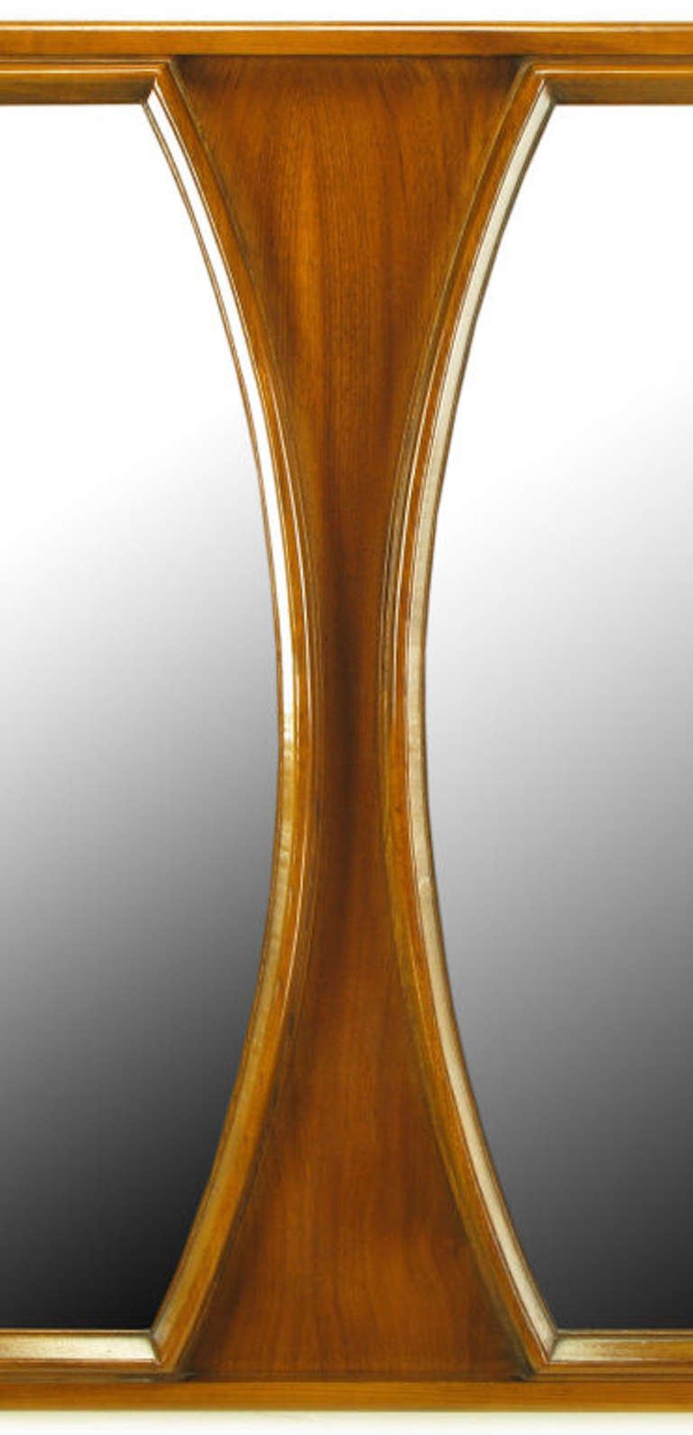 Américain Miroir moderne à double baril en noyer en vente