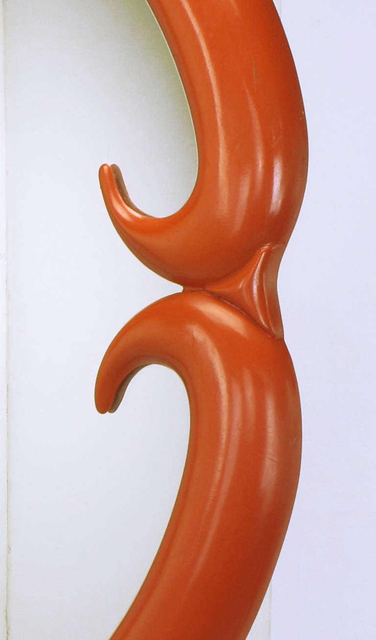 Miroir Quatrefoil rouge Cinnabar de Baker Furniture Excellent état - En vente à Chicago, IL