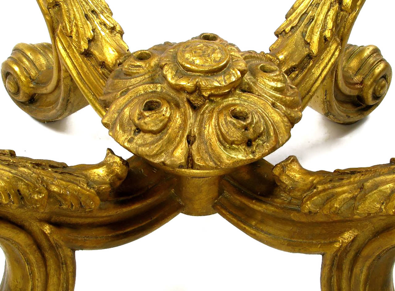 Hand-Carved and Gilt Spanish Rococo Coffee Table In Excellent Condition In Chicago, IL