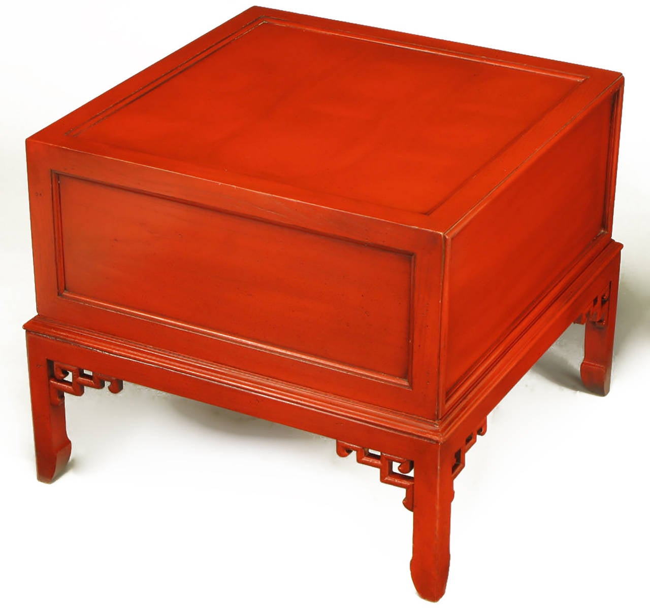 Hekman Cinnabar Lacquered and Glazed Two-Drawer Asian End Table In Good Condition In Chicago, IL