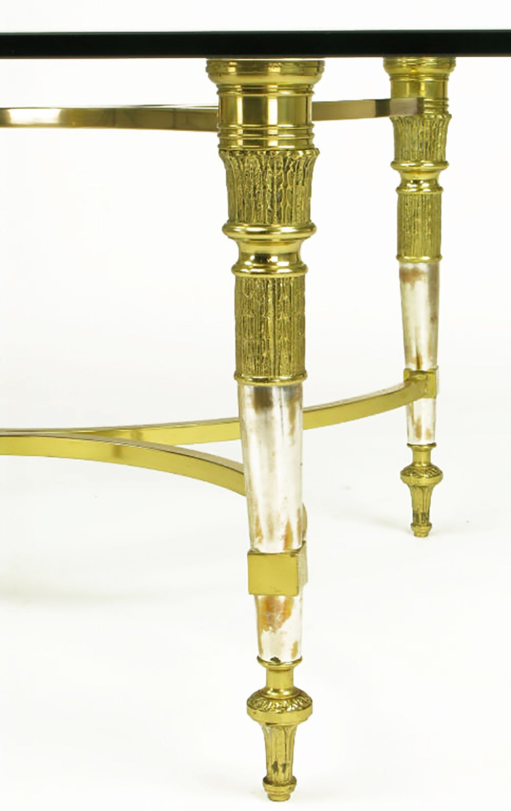 Table basse de style Empire en laiton et nickel vieilli Bon état - En vente à Chicago, IL