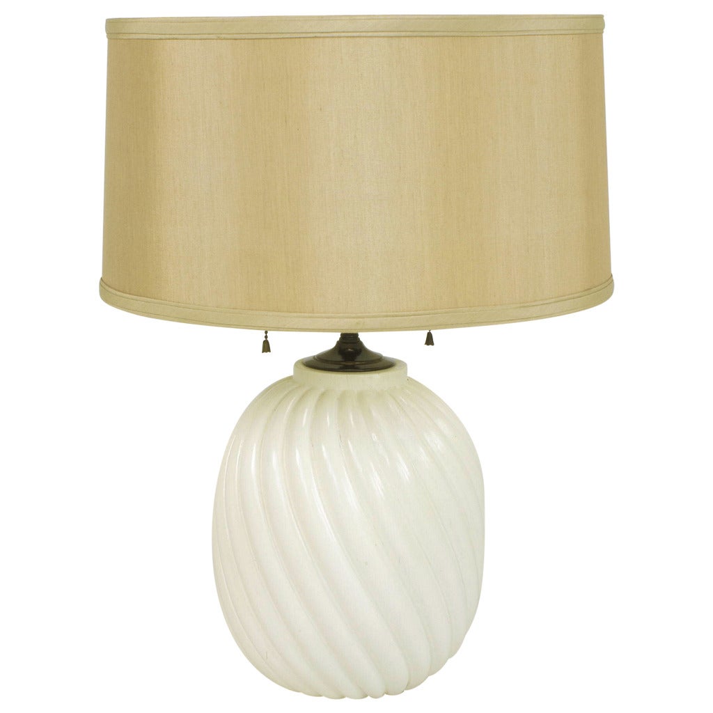 Spiral Carved and Off-White Lacquered Solid Wood Gourd Form Table Lamp For Sale