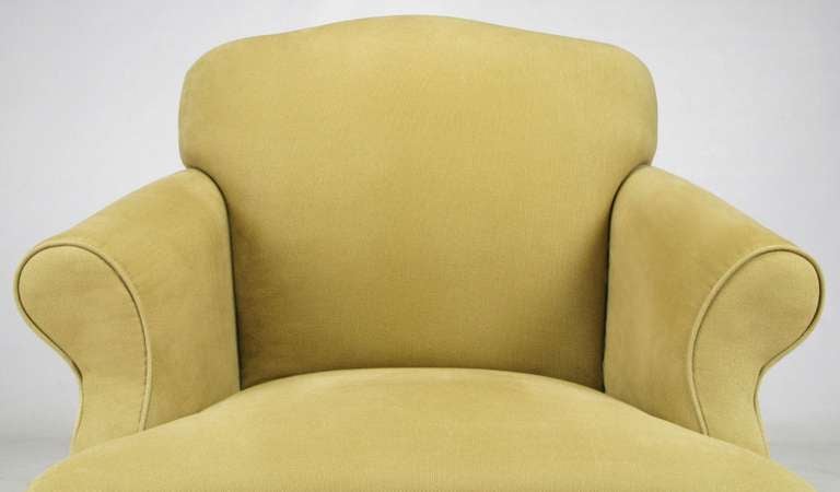 20th Century Neotraditional Fully Upholstered Camel Ultra Suede Lounge Chair For Sale