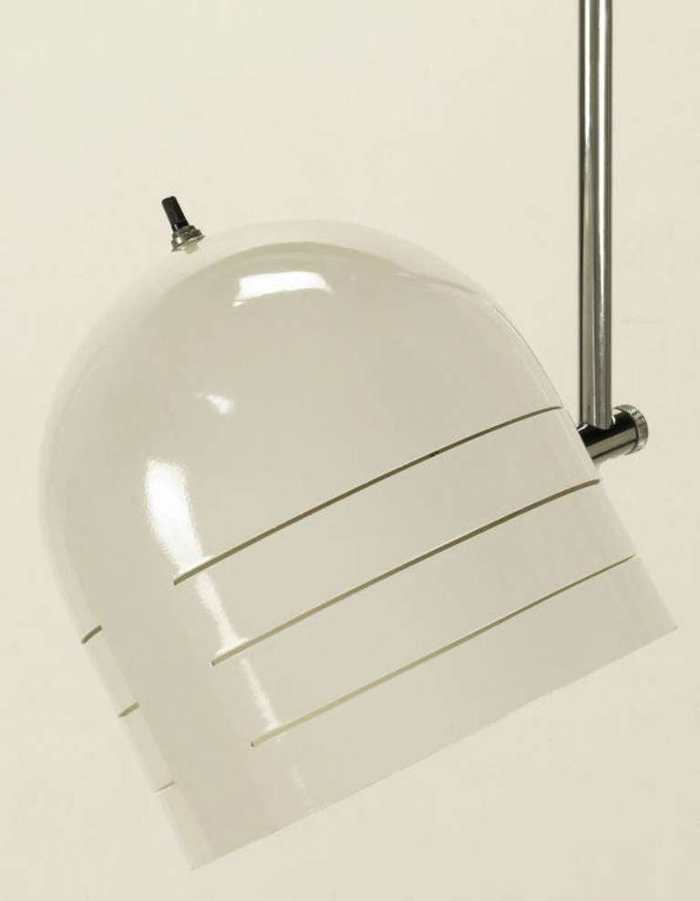 Raymor Italian Chrome and White Enameled Metal Arced Floor Lamp For Sale 3