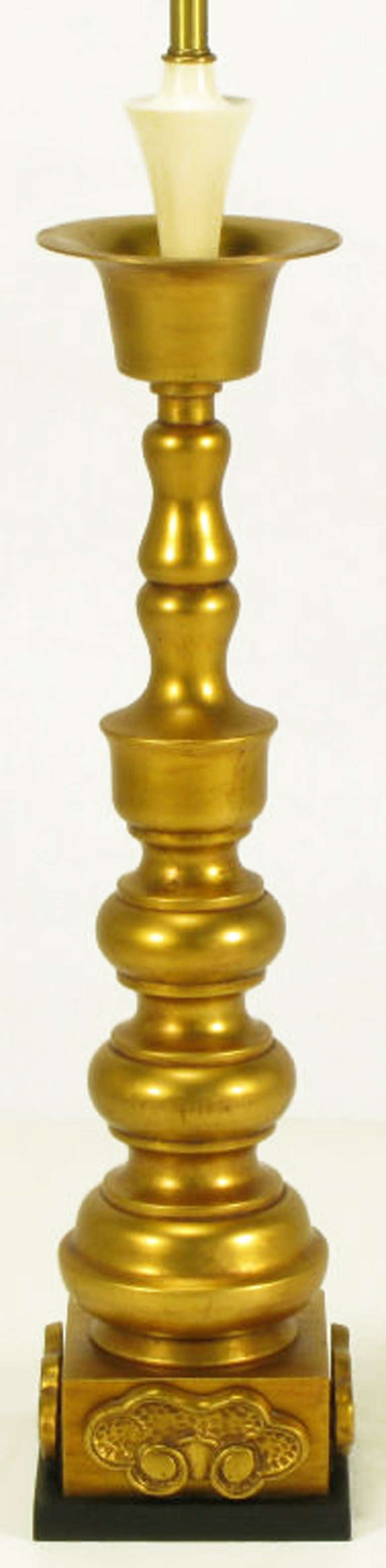 Paire de lampes de bureau Marbro en forme de balustre doré Excellent état - En vente à Chicago, IL
