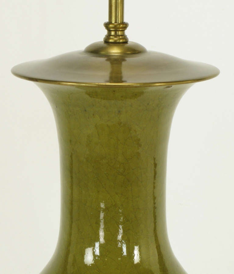 Warren Kessler lampe de bureau vert olive à glaçure craquelée Excellent état - En vente à Chicago, IL