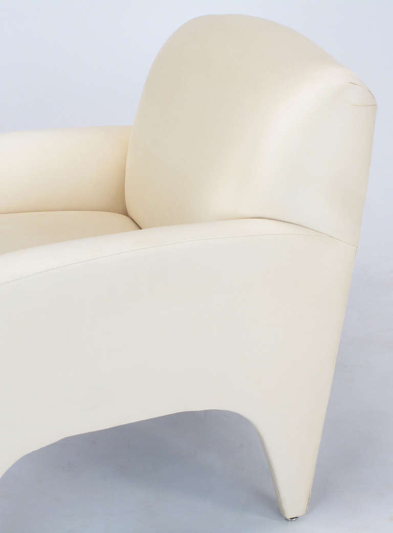 Pair of Lounge Chairs in Ivory Silk For Sale 5