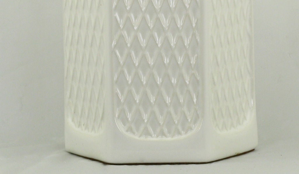 Pair Hexagonal White Ceramic Table Lamps With Geometric Relief For Sale 2