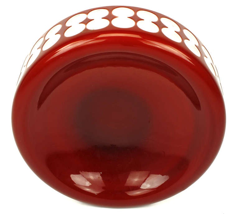 Hungarian Hand-Cut Red and White Cased Glass Bowl For Sale 1