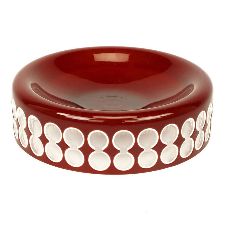 Hungarian Hand-Cut Red and White Cased Glass Bowl For Sale 2