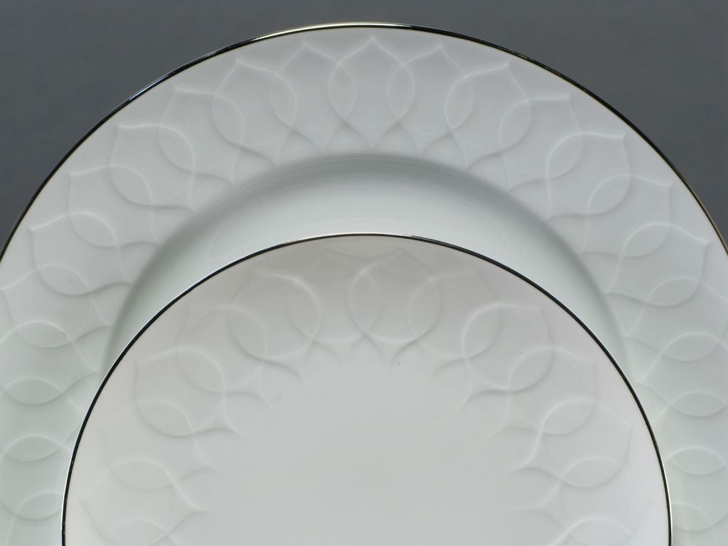 Mid-20th Century Rosenthal Wiinblad Lotus White Platinum Service For Twelve