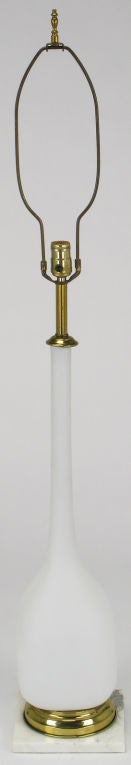 Matte white long neck vase shaped handblown Murano glass bodied table lamp. Two part base is comprised of a stepped brass inverted dish with a white Carrera marble plinth. Stepped brass cap, stem and socket. Sold sans shade.