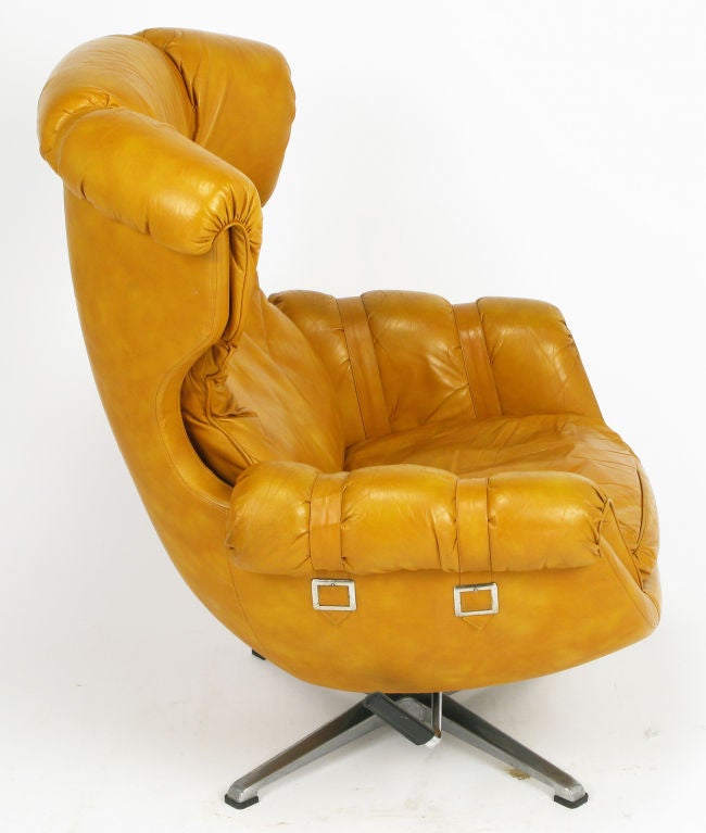 Fin du 20e siècle Chaise longue pivotante Overman en forme d'œuf & Ottoman