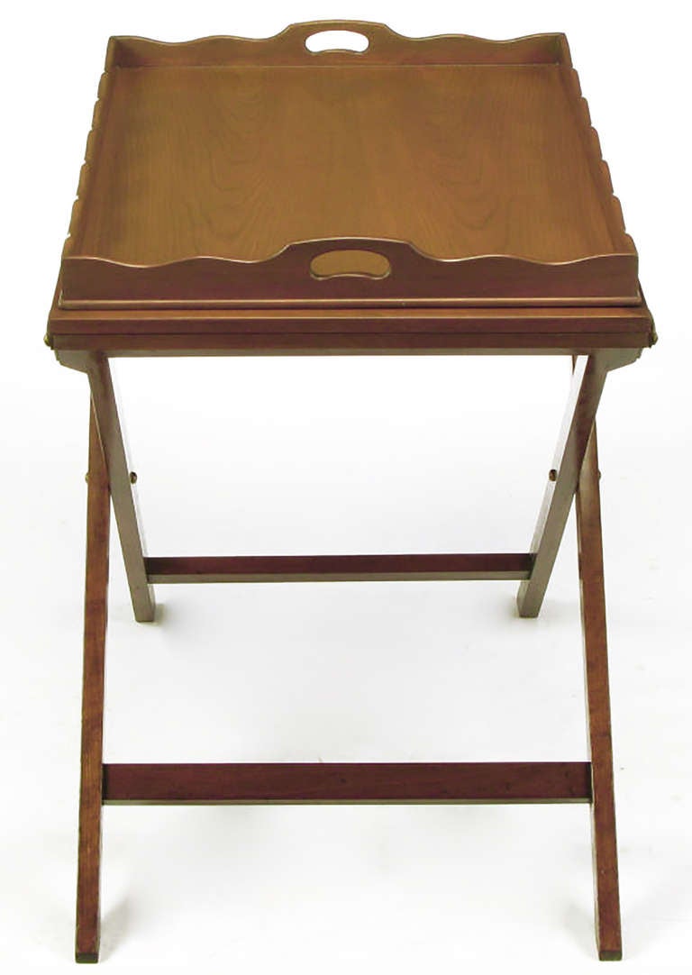 tray table with removable tray