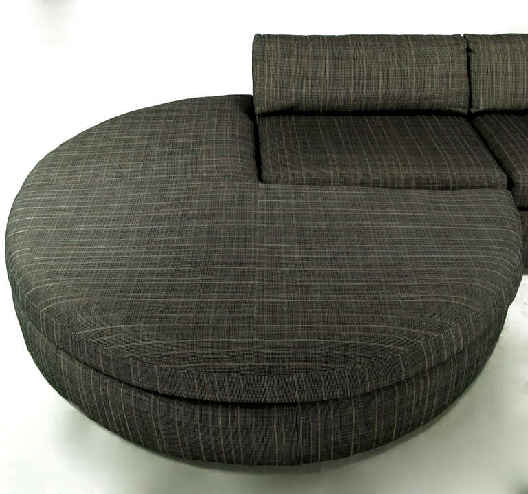 Jay Spectre Three-Piece Sofa and Ottoman in Gray Wool In Good Condition In Chicago, IL