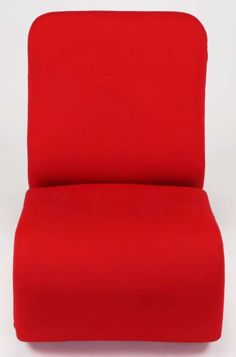 Swedish Modern Red Wool Ribbon Chair In Good Condition For Sale In Chicago, IL