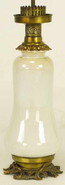 American Crackle Glazed White Ceramic & Brass Regency Table Lamp. For Sale