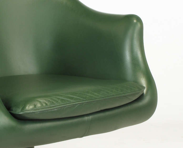 Six Nicos Zographos CH2 Bucket Chairs In Bronze & British Racing Green Leather 3