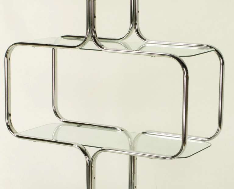 Late 20th Century Chromed Steel and Glass Four-Shelf Etagere by Tricom, Italia