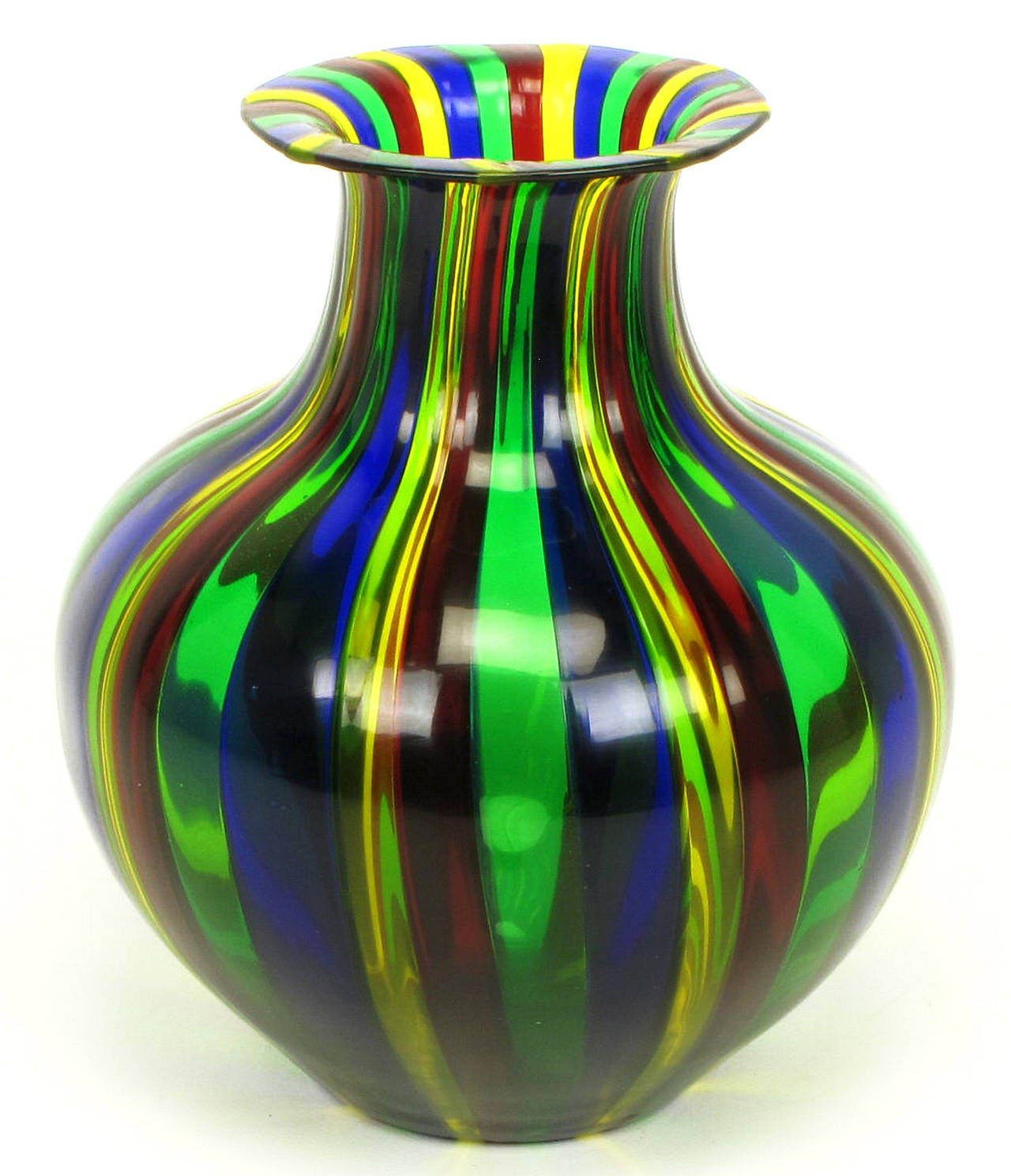 Vase italien en verre d'art soufflé à la main avec coupe par Oggetti Excellent état - En vente à Chicago, IL