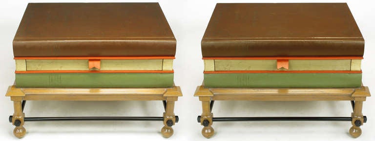 Paar Seltene John Dickinson Stacked Books End Tables.