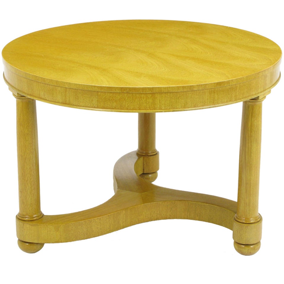 Table basse en acajou blanchi de style Empire en vente