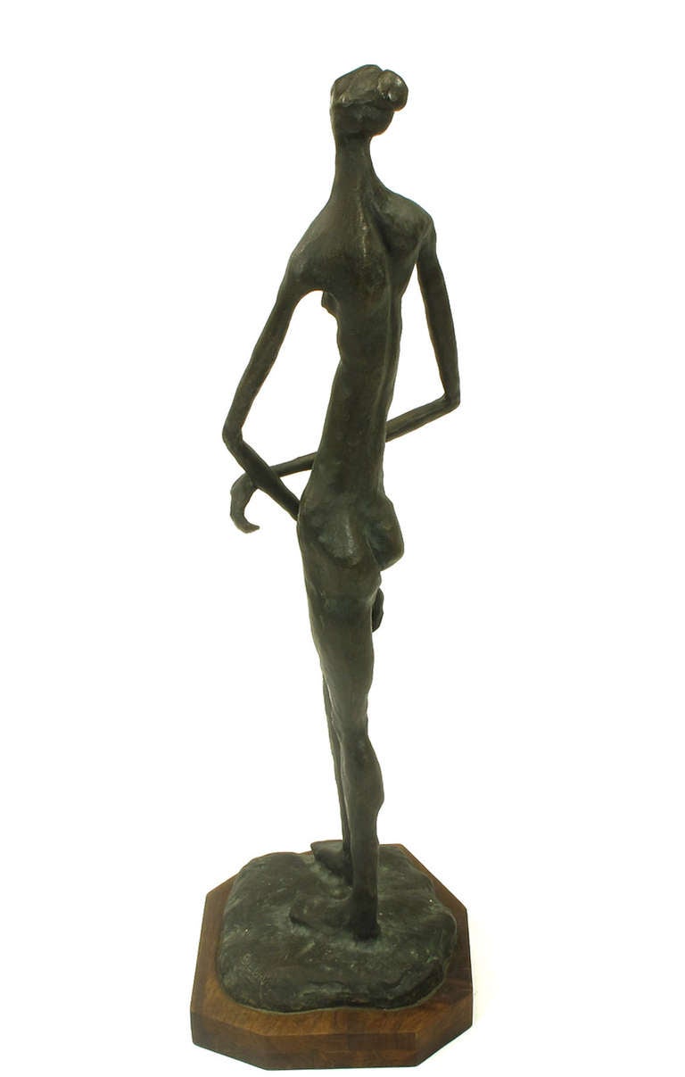 Abstrakte Skulptur eines weiblichen Akts aus Bronze, signiert (amerikanisch) im Angebot
