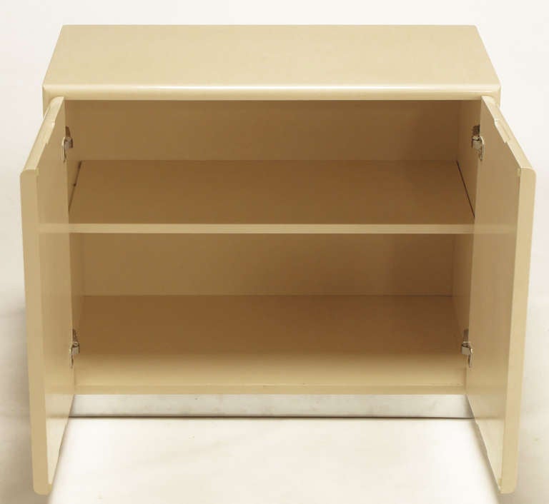 Milo Baughman Ivory Lacquer and Chrome, Two-Door Cabinets with Corner Pedestal 1