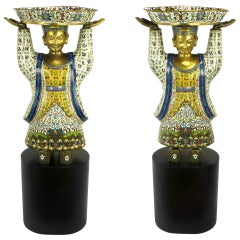 Coppia di rare e sontuose figure di vasi in cloisonne