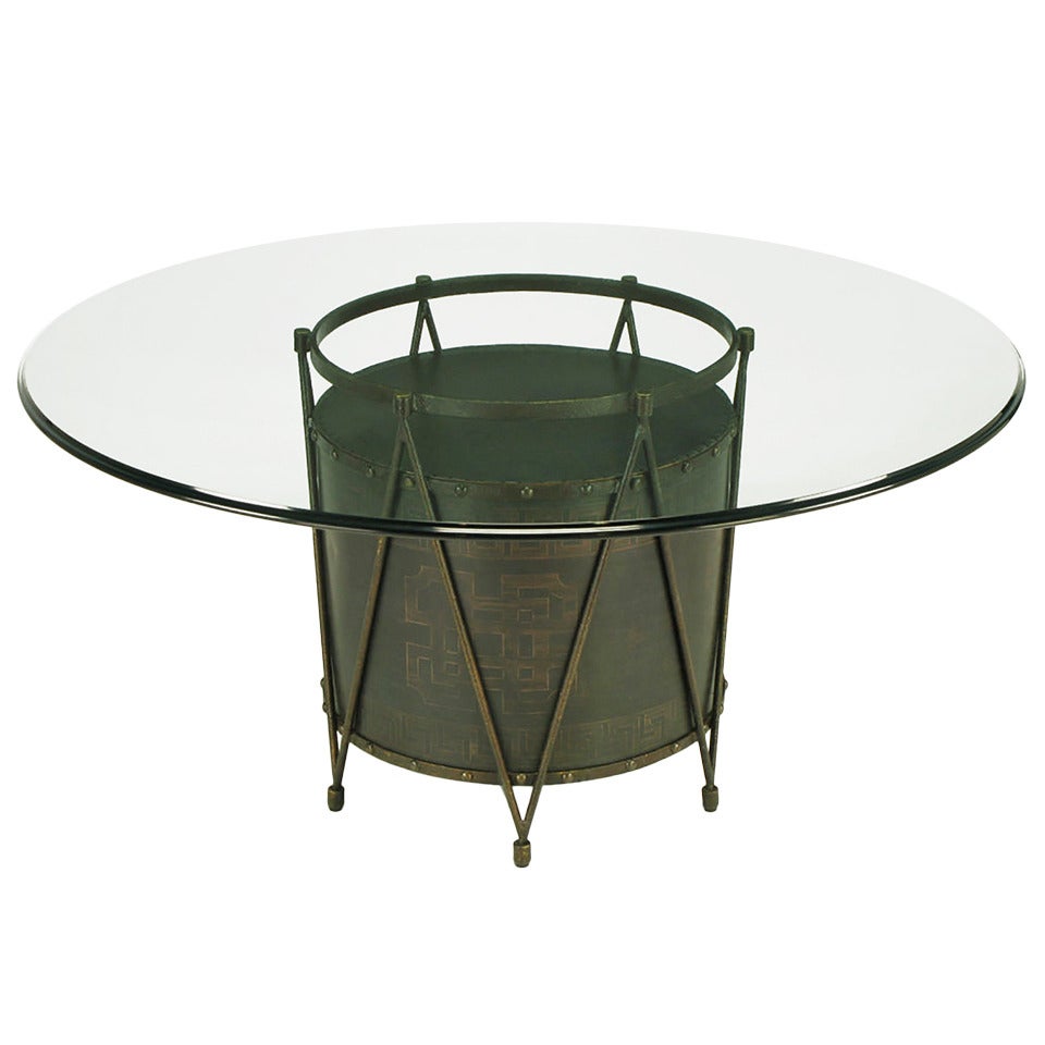 Base de table de jeu ou de salle à manger en bronze en forme de tambour avec motif de clé grecque