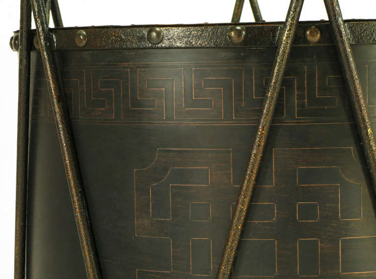 Base de table de jeu ou de salle à manger en bronze en forme de tambour avec motif de clé grecque en vente 1