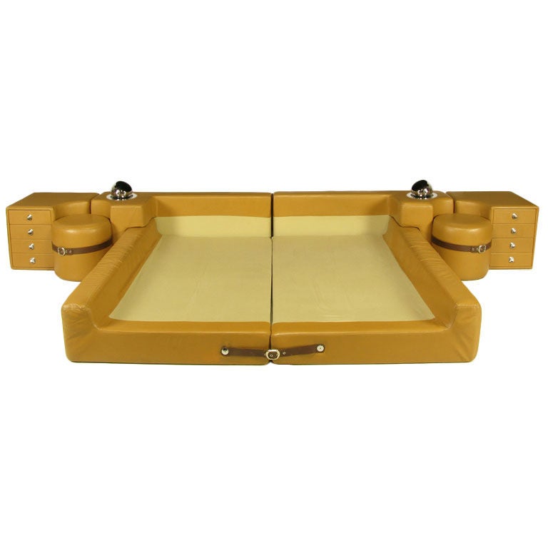 Mariani For Pace Leather King Bed