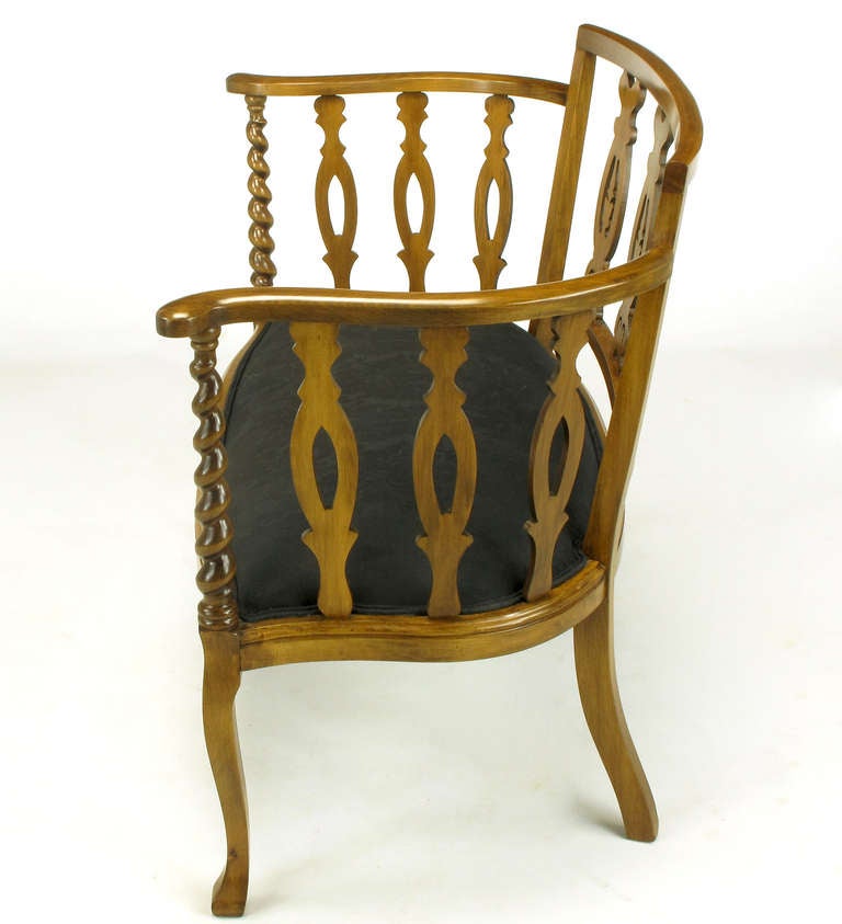 Georgian Inspired Carved Cherrywood Barley Twist Settee In Excellent Condition For Sale In Chicago, IL