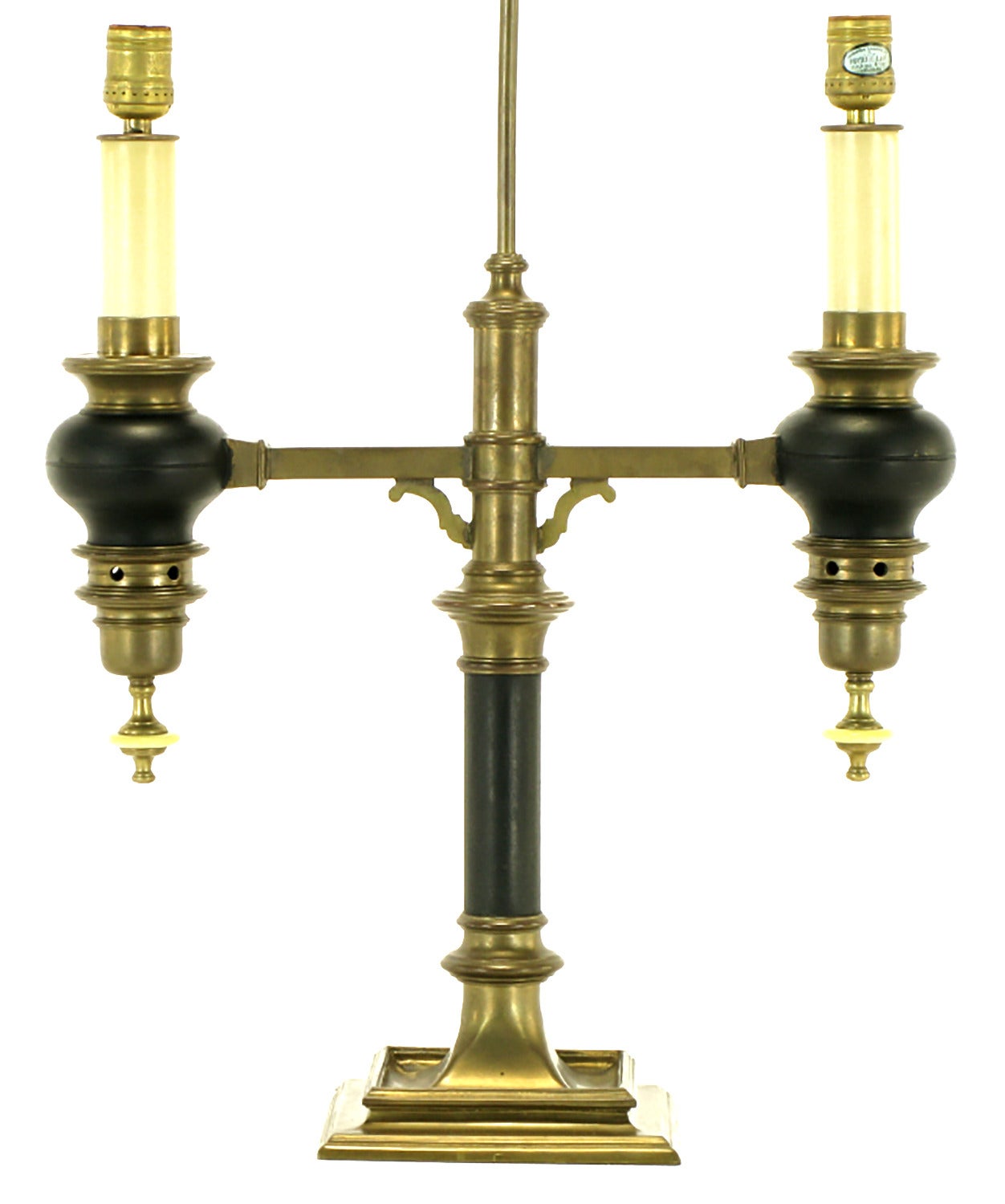 Américain Lampe de table de style Empire en laiton et laque noire Chapman en vente