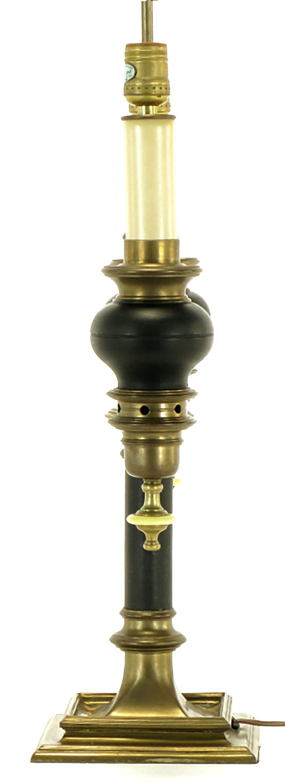 Chapman Brass and Black Lacquer Empire Style Table Lamp In Good Condition For Sale In Chicago, IL