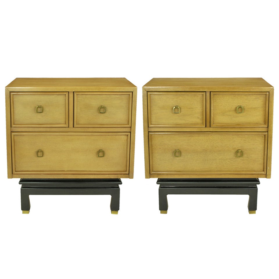 Pair American Of Martinsville Glazed Mahogany Night Stands