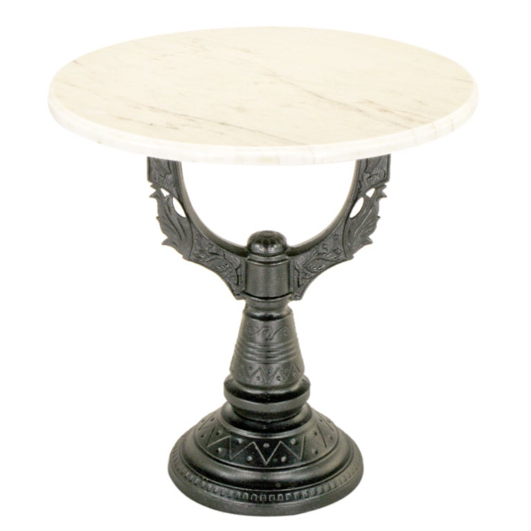 Table d'appoint vintage en fonte et marbre