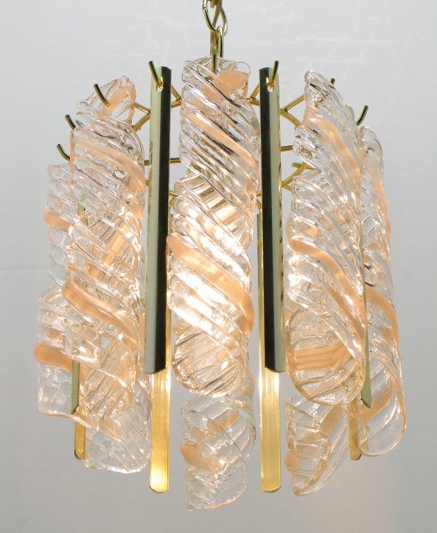 Petite Spiral Pink & Clear Murano Glass Chandelier For Sale 1