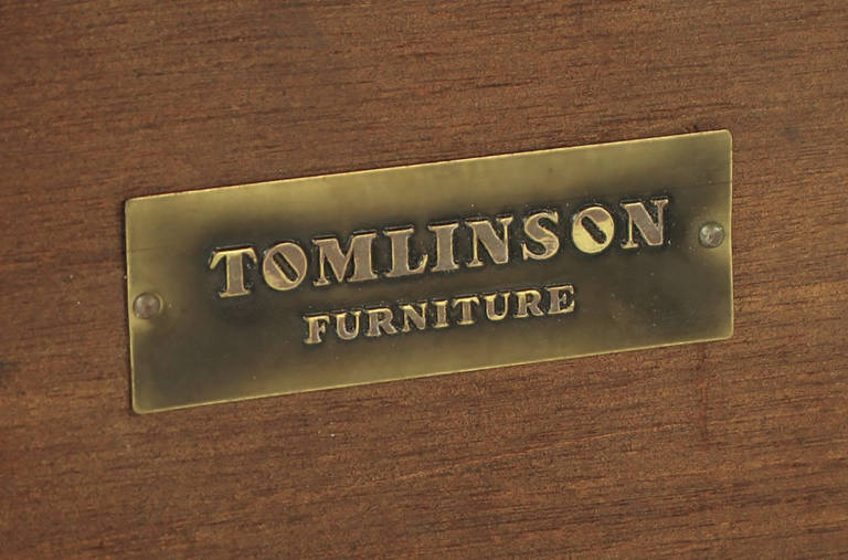 Table basse Tomlinson en bois flotté émaillé avec base en fer forgé à trois niveaux en vente 2