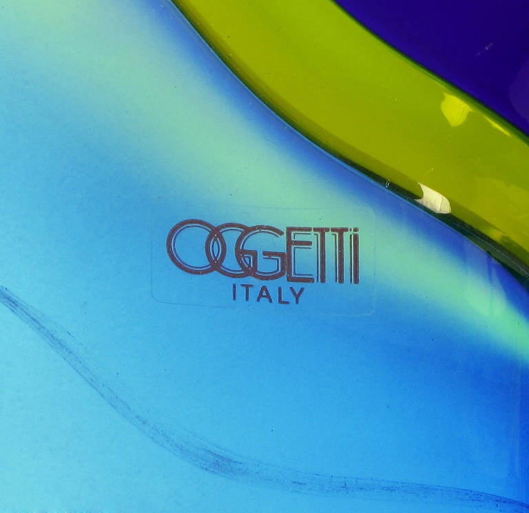 Durchmesser Oggetti Servierschale in verschmolzenem Blau, Cyan und Gelb aus Glas im Angebot 1