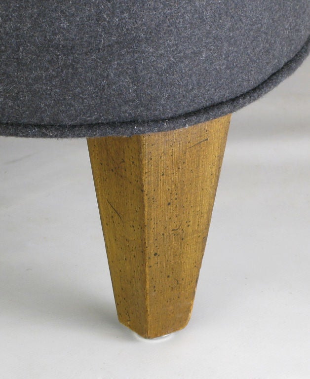 Sculptural Charcoal Wool Felt Upholstered Settee 3
