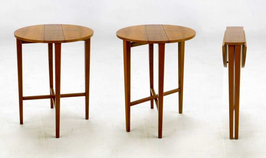 Set Four Bertha Schaefer Style Nesting Tables and Serving Table In Good Condition For Sale In Chicago, IL