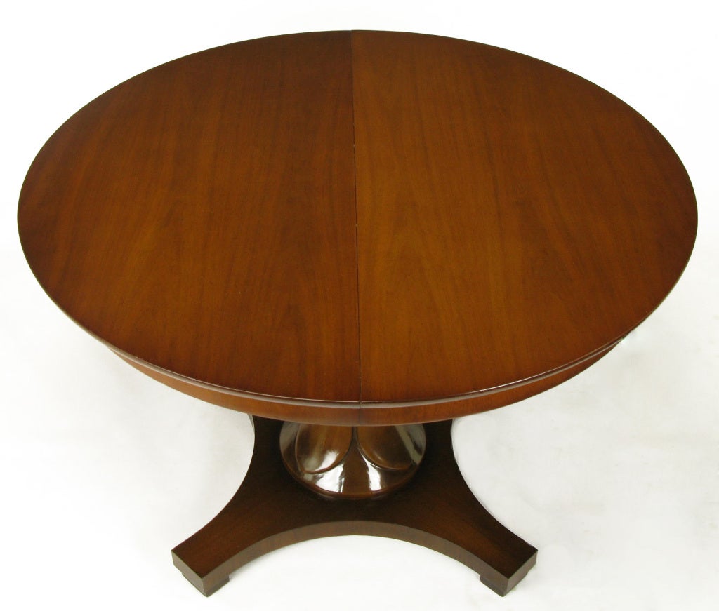 Walnut Lorin Jackson For Drexel Reverse Quatrefoil Base Pedestal Table