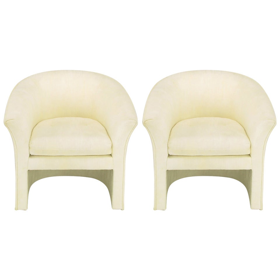 Pair of Hekman Art Deco Revival Barrel Chairs in Creamy Silk For Sale