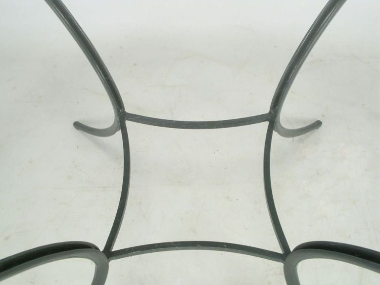 Mid-20th Century Thinline Cast Aluminum Round Klismos Leg Dining Table