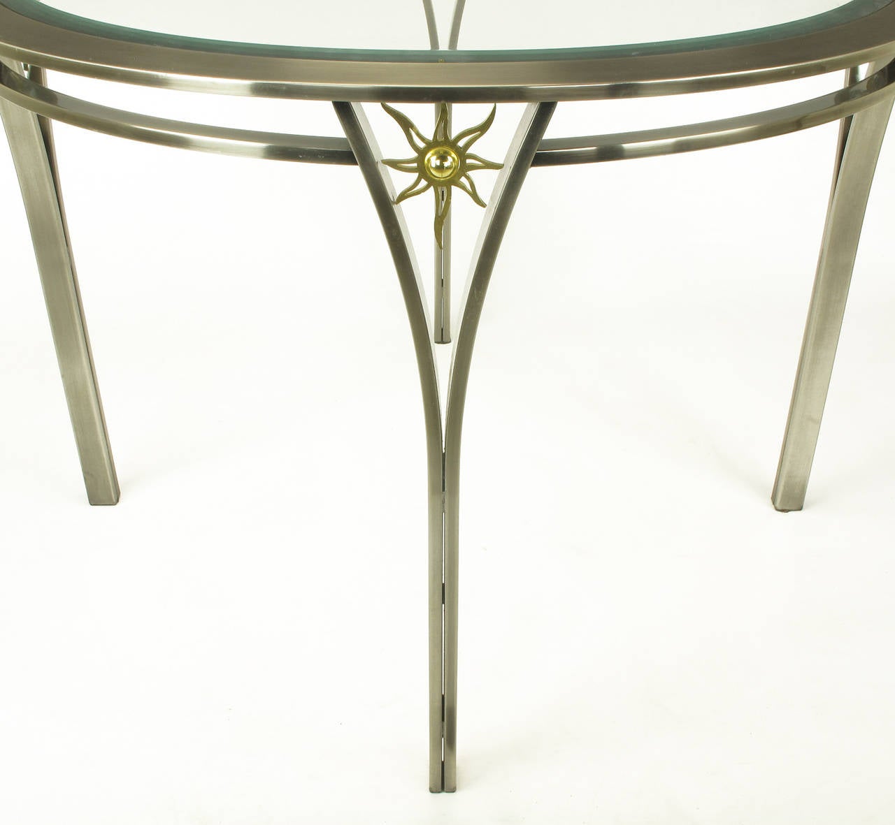 DIA Round Brushed Steel and Brass Sunburst Dining Table In Excellent Condition For Sale In Chicago, IL