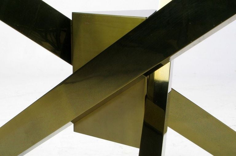 1970s Geometric Brass Tripodal Coffee Table In Good Condition For Sale In Chicago, IL