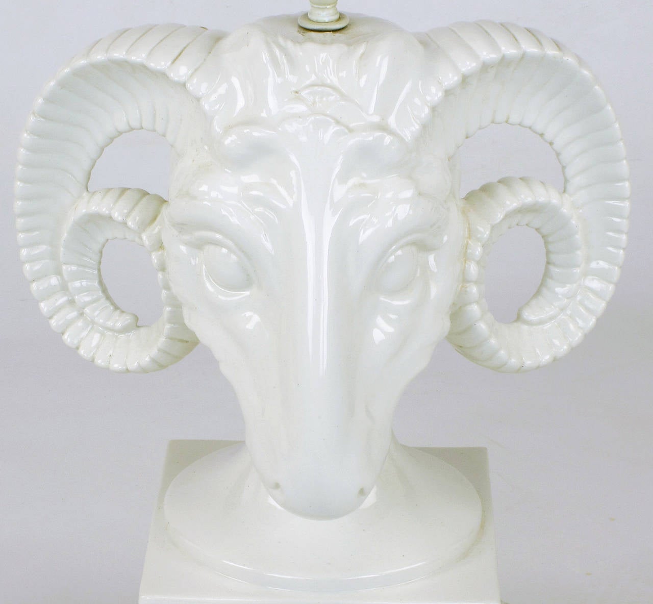 Mid-20th Century Chapman White Ceramic Ram's Head Table Lamp For Sale